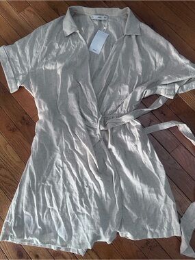 NWT Mango L Lightweight Linen Wrap Romper in Oatmeal